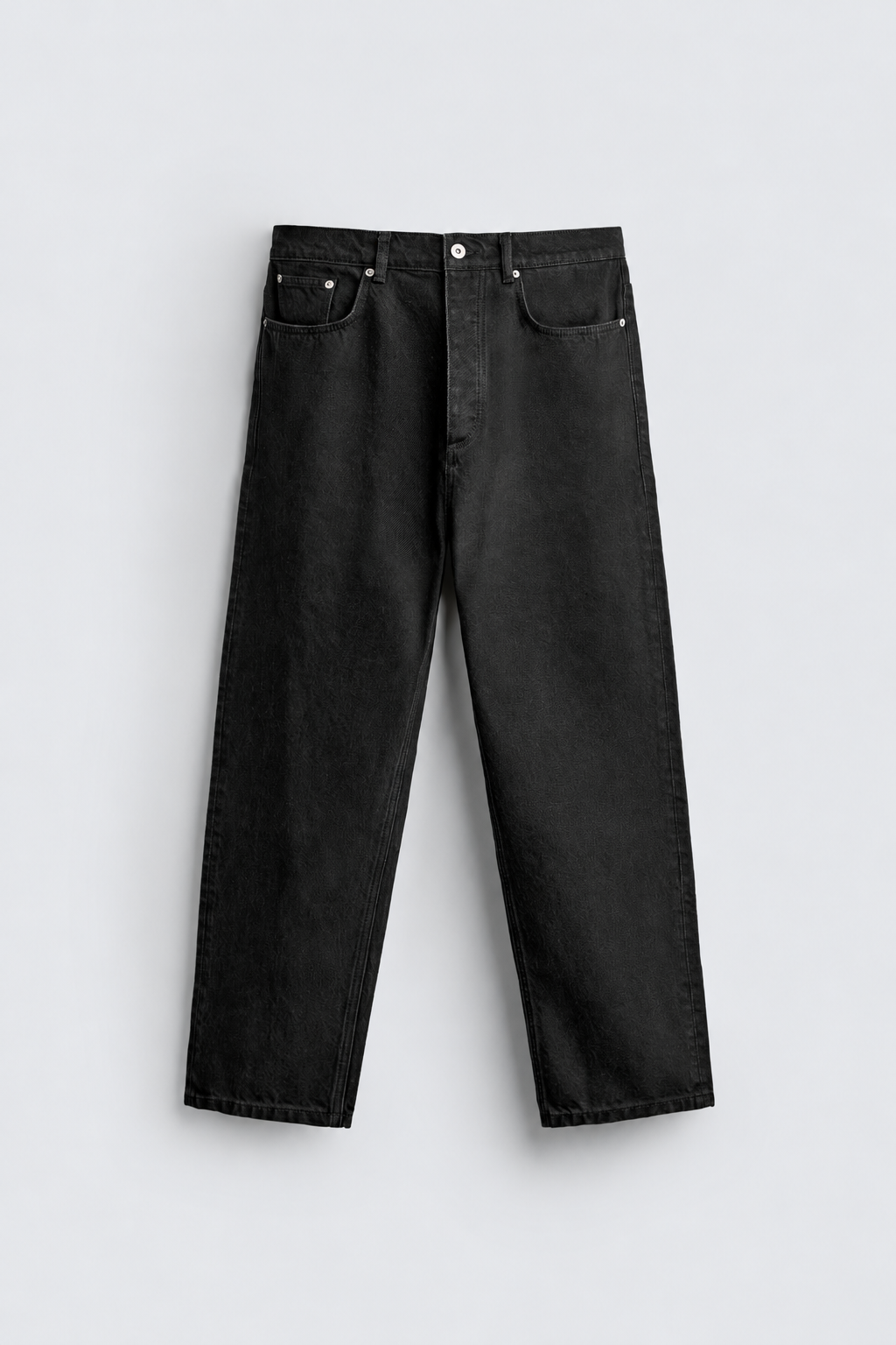 STRAIGHT LEG JEANS - BLACK