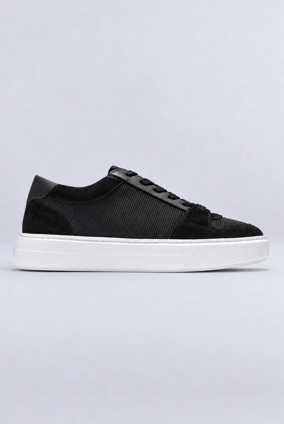 VÉONE TRAINER - BLACK